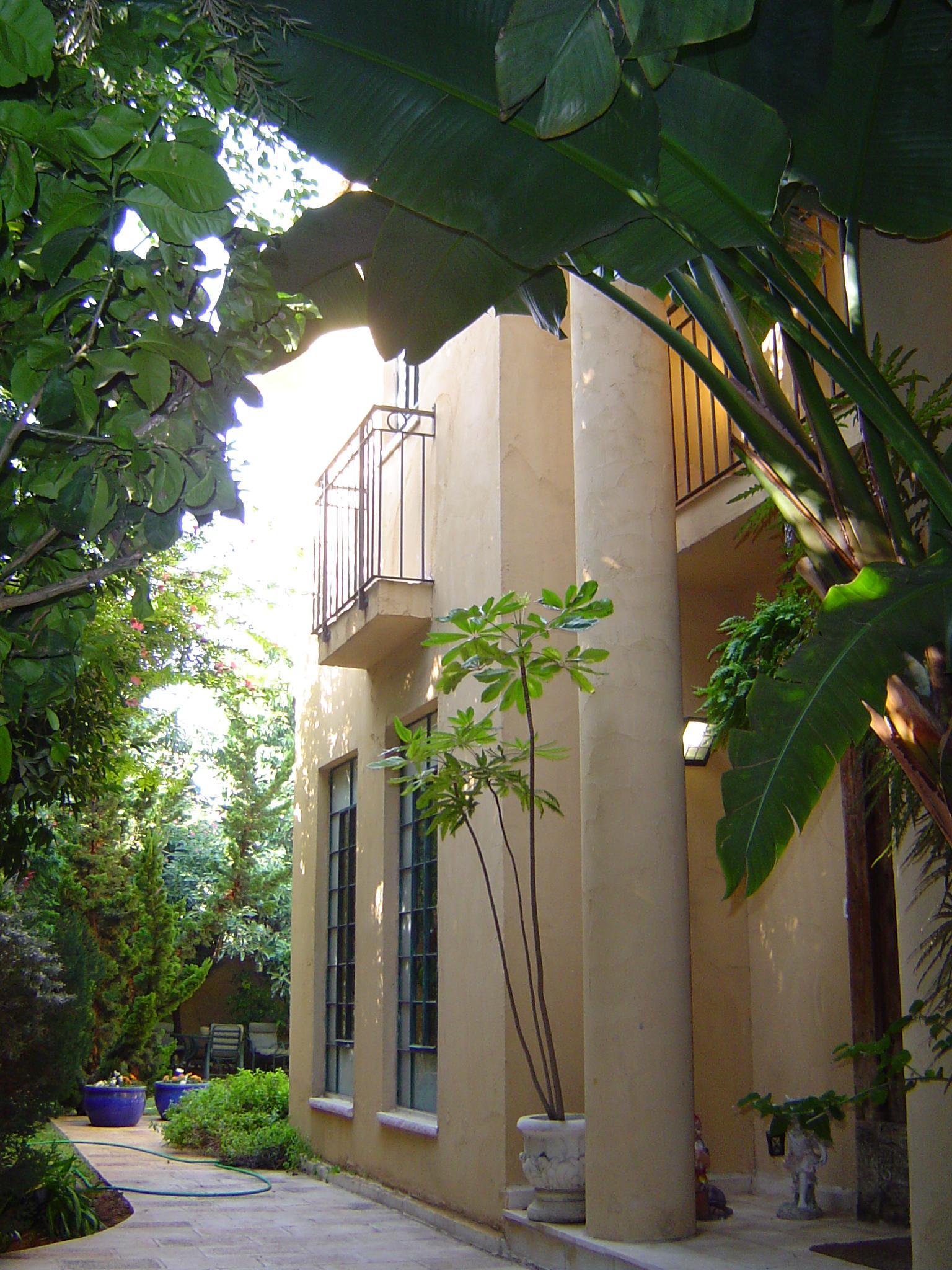 Cottage in Caesarea