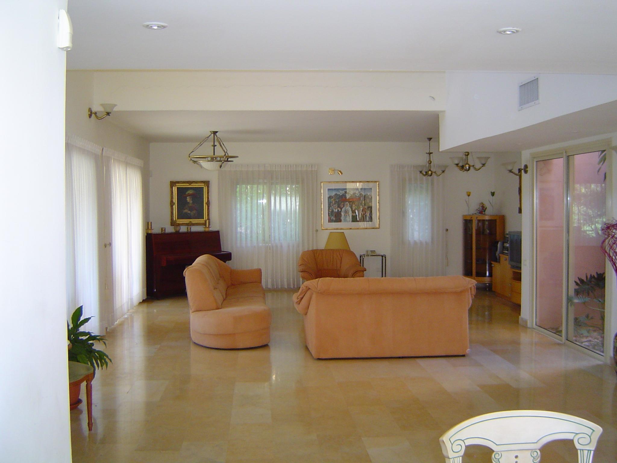 villa in caesarea