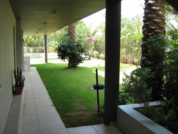 villa in caesarea